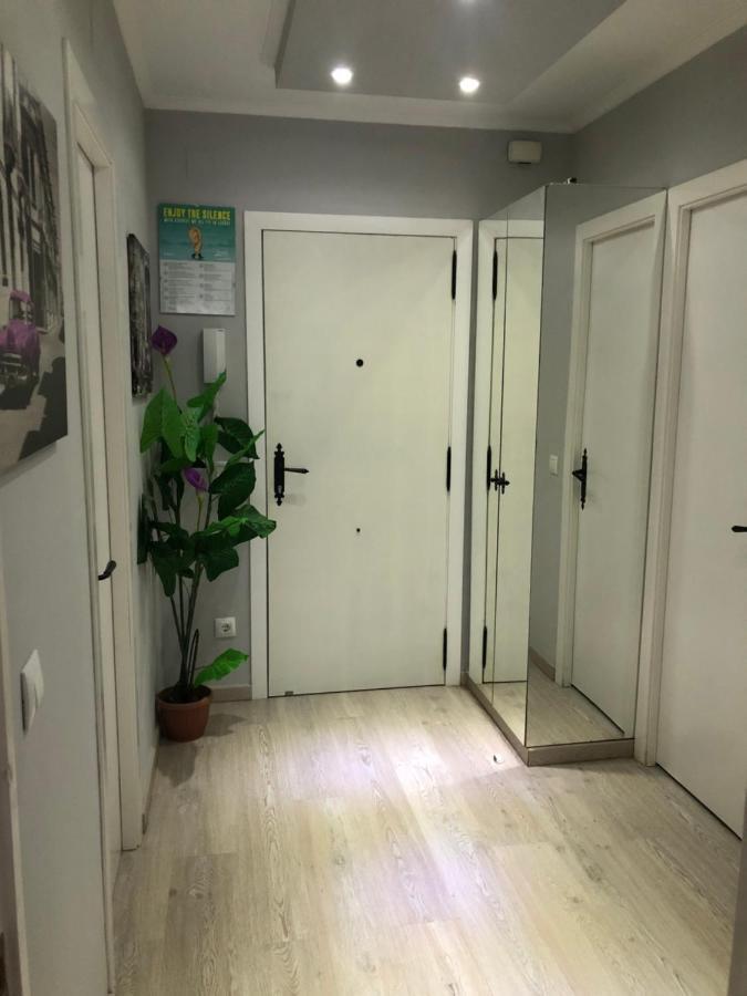 2 Min. Del Mar Apartment